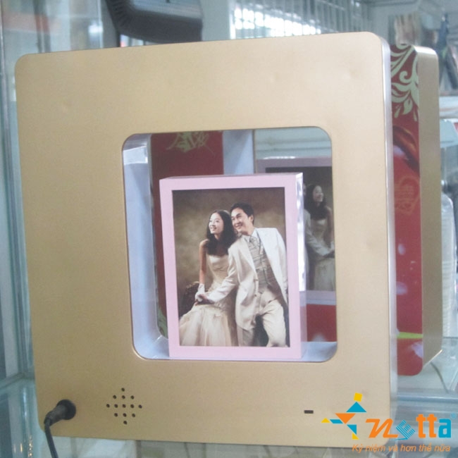 Khung hình từ trường lớn