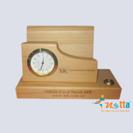 Đồng hồ gỗ đơn giản
